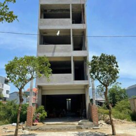 Bán nhà ở 149m2.ở đường Nguyễn Duy Trinh-Huế